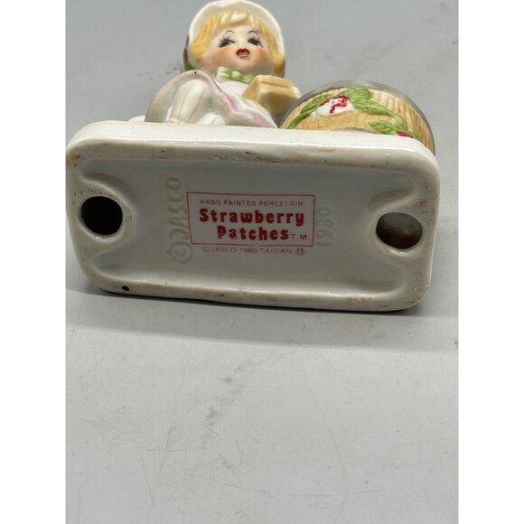 Strawberry Patches figurine tea candle holder hand painted porcelain basket READ - Picture 6 of 7